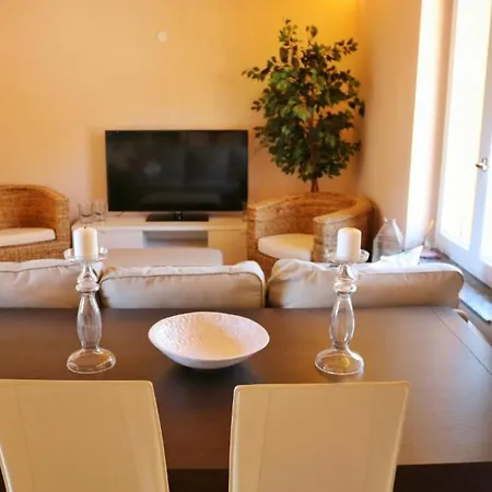 Civico Sei Apartament *